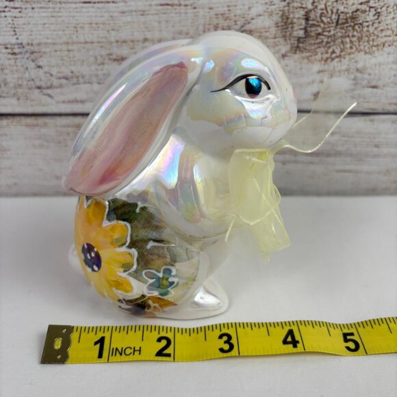 VTG White Bunny Rabbit Figurine Iridescent Glossy Luster Yellow Flowers - Picture 9 of 9